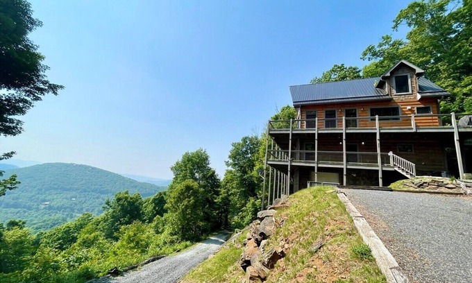 Todd Casa | Owl's View-Luxury,Theater,Pool Table,Hot Tub,Long Range Vistas,Firepit,WiFi