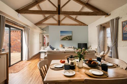Sculthorpe Casa | Owls Roost