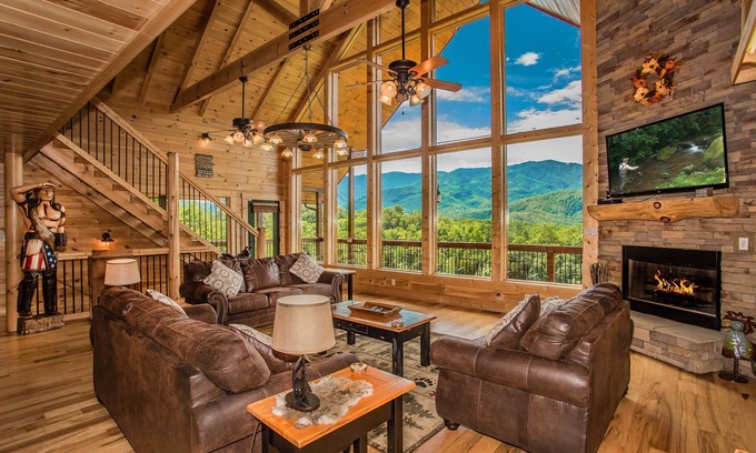 Gatlinburg - Pigeon Forge Cabina | Cloud Dancer Cabin 4400 sf INCREÍBLE Vistas de 180 grados Mtn Bañera de hidromasaje Teatro Arcade