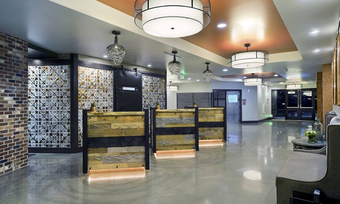 Paso Robles Hotel | Oxford Suites Paso Robles
