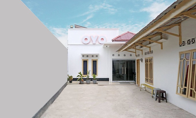 Padang Hotel | OYO 1185 Sachila Residence Syariah