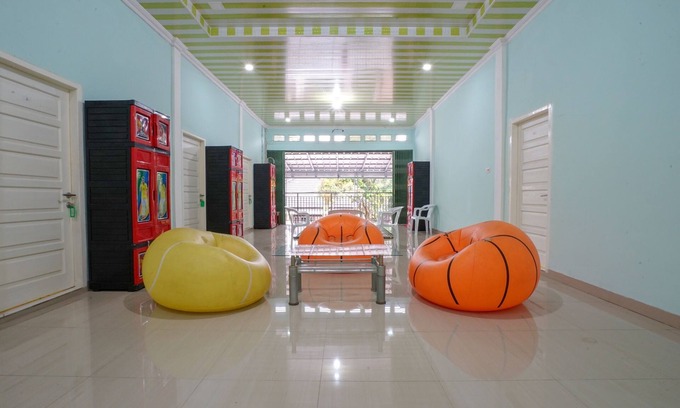 Palembang Hotel | OYO 1991 Alam Lestari Homestay