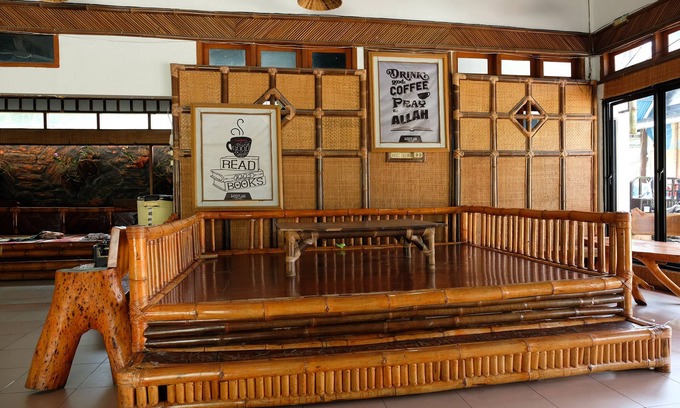 Tanjung Pandan Hotel | OYO 2186 Esbe Hotel Syariah