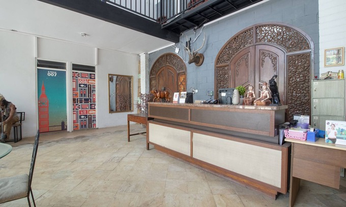 Dinoyo Hotel | OYO 3283 Bwalk Hotel