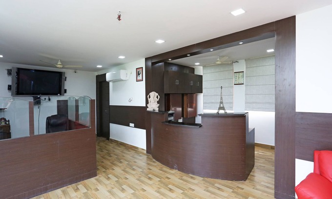 Mohanlalganj Hotel | OYO 6242 Jalsa Resort