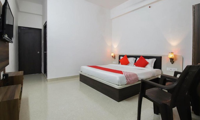 Bedla Hotel | OYO 62422 Hotel Kriti Palace
