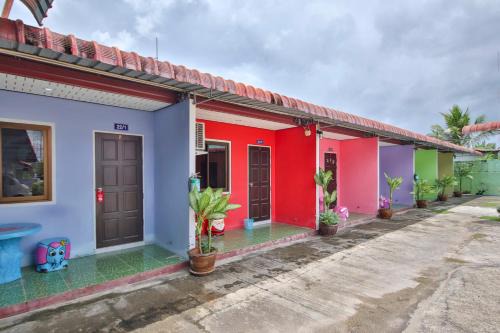 Downtown Krabi Hotel | OYO 682 Fishering Home