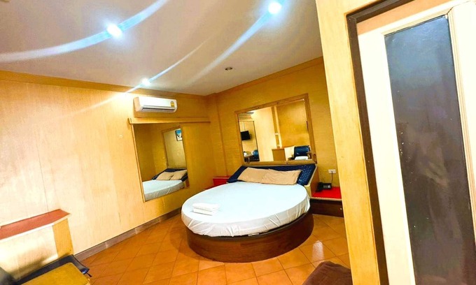 Ban Tai Hotel | OYO 75583 Fut Fit Fo Fai Inn Hotel