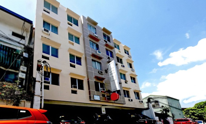 Intramuros Hotel | OYO 858 City Stay Inns Bgc Nuevo