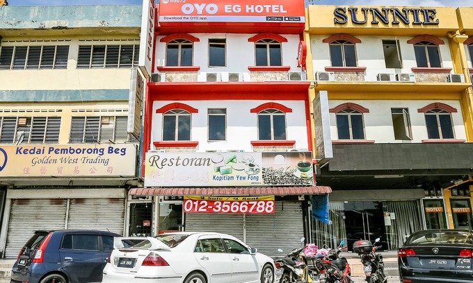 Taman Johor Jaya Hotel | OYO 89672 EG HOTEL JJ