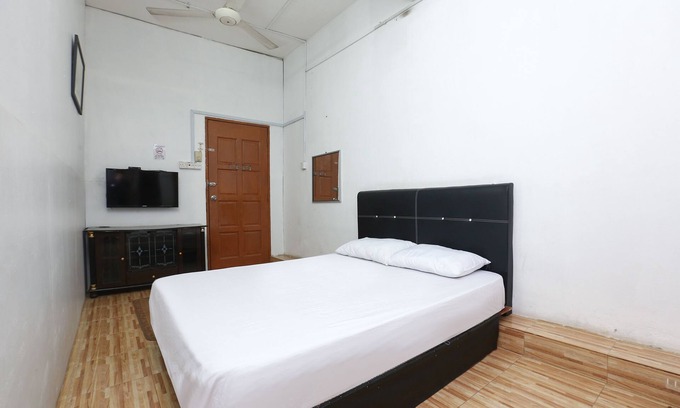 Kubang Kerian Hotel | OYO 89755 D&d Budget Inn