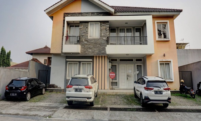 Binong Hotel | OYO 90494 Stariez Residence Karawaci