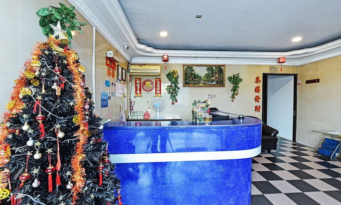 Larkin Hotel | OYO 90806 Rumah Tumpangan Laut Selatan