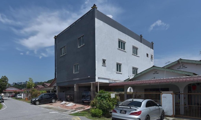 Rawang Hotel | OYO 90889 Narasindo Cottage