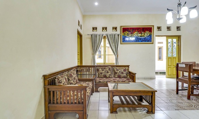 Cimahi Hotel | OYO 90892 My Guest House Syariah