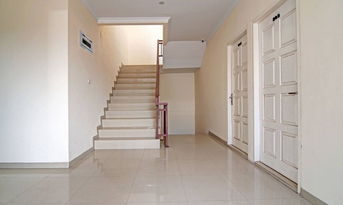Pekanbaru Hotel | OYO 91269 R&s Living Residence