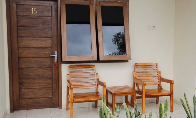 Lombok Hotel | OYO 93758 Lembah Sriti Homestay Near Sirkuit Motor Cross Internasional 459 Lantan