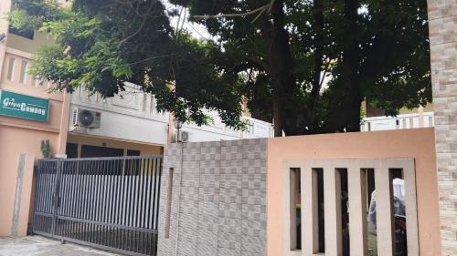 Bekasi Hotel | OYO 94632 Griya Cewang Syariah