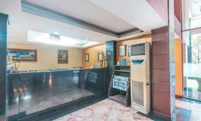 Cibinong Hotel | OYO 94759 Hotel Taman Cibinong