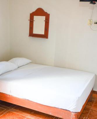 Casco antiguo Hotel | OYO Hotel El Conquistador