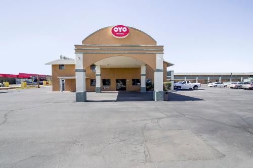 Casa Grande Hotel | OYO Hotel Eloy Casa Grande near I-10