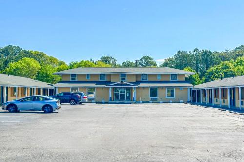 Church Street Hotel | OYO Hotel Jonesboro Near Atlanta Airport
