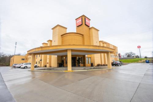 Cedar Bluff Hotel | OYO Hotel Knoxville TN Cedar Bluff I-40