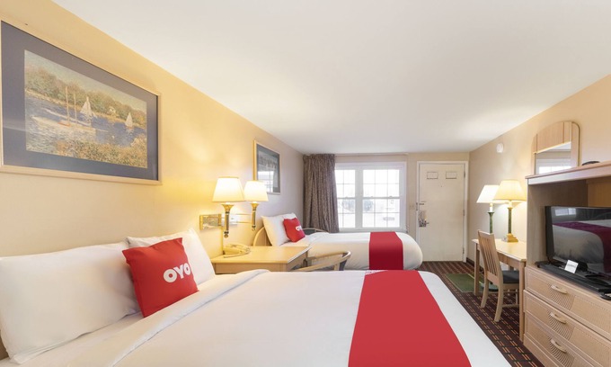 Seneca Falls Hotel | OYO Hotel Starlite Seneca Falls