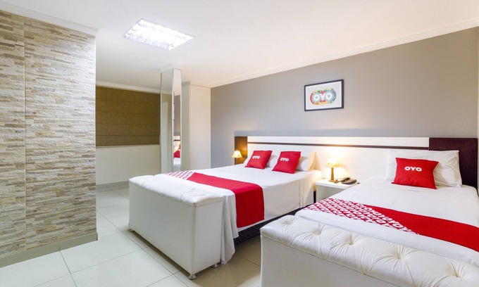 Anapolis Hotel | OYO Hotel Via Universitária, Maracanã