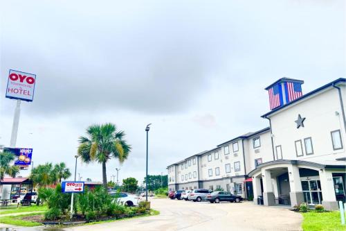 Sulphur Hotel | Oyo Townhouse Sulphur,LA Extended Stay
