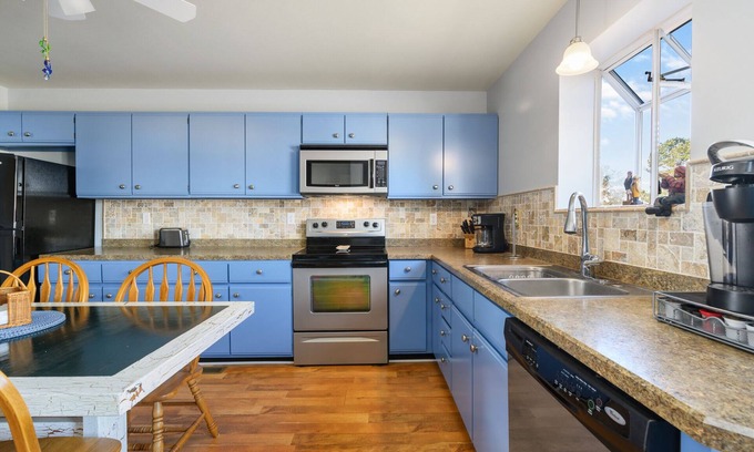 Deep Hole Casa | Oyster Bay Hideaway on Chincoteague Island!
