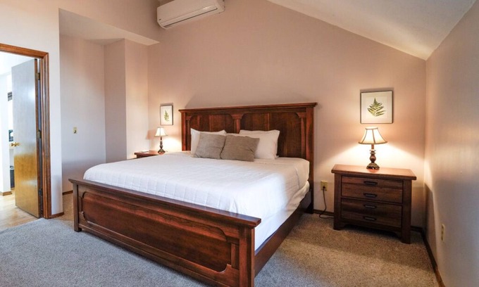 Ponce De Leon Cama Y Desayuno | Ozark Misty Morning Suite