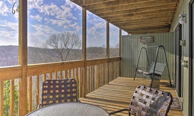 Notch Estates Condominio | Ozark Mountain Condo ~ 2 Mi to Silver Dollar City!