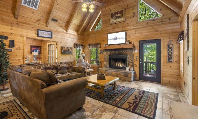 Branson Cedars Cabina | Experiencia de vacaciones Premium Log Cabin, HotTub, Firepit, Woods Ozark Preserve