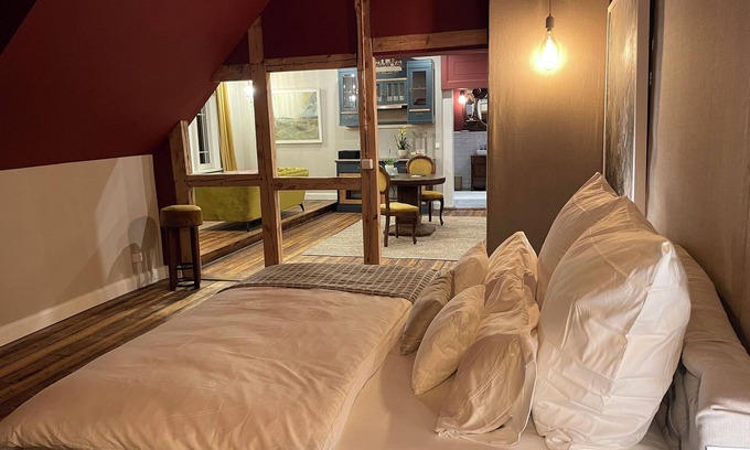 Schwienau Casa | Pärchen Auszeit in der Heide Burgunder Apartment