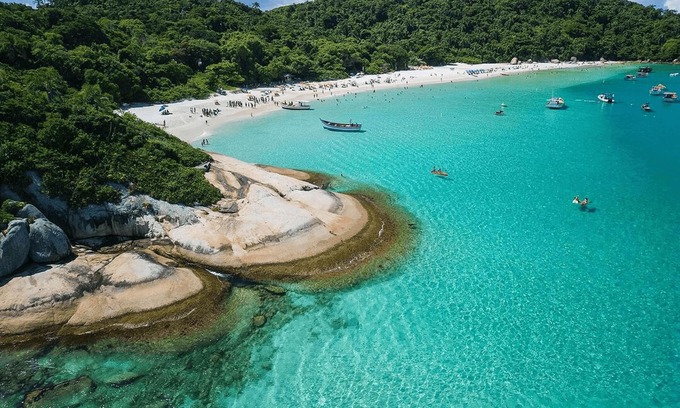 Armacao Casa | Pé na Areia Encanto da Armação