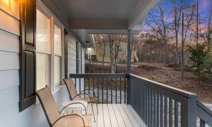 Gumlog Casa | P J's Inlet - Pet Friendly Oasis