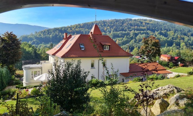 Piechowice Casa | Pałacyk Szklarska