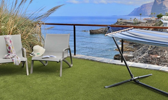 Los Gigantes Villa | Panoramic Seaview Escape