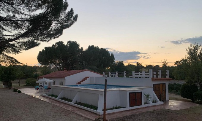 Villaviciosa de Odon Casa | Pabellón en Finca, Villa con Piscina Zarzuela