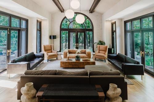 Paces Casa | Paces Palazzo-a Buckhead Mansion