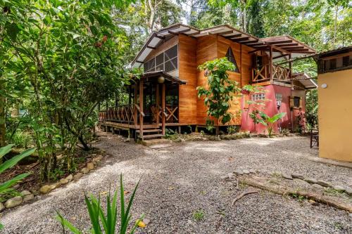 Punta Uva Casa | Pachamama Nueva River side Bungalows Punta Uva