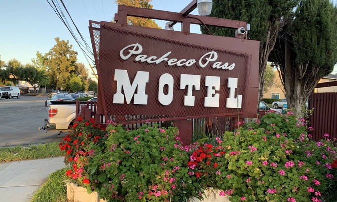 Gilroy Hotel | Pacheco Pass Motel