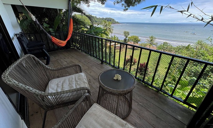 Bahía Drake Hotel | Pacheco Tours & Cabinas