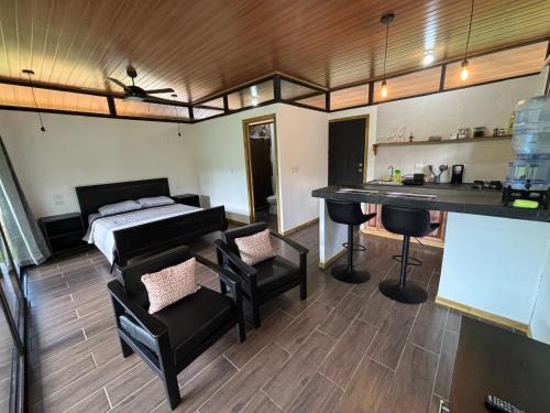 Bahía Drake Cabina | Pacheco Tours Rainforest Cabins 4x4 Only