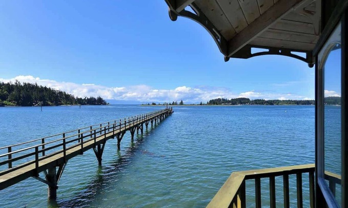 East Sooke Casa | Increíble 4 dormitorios frente al mar Casa de playa con la playa y el muelle grande