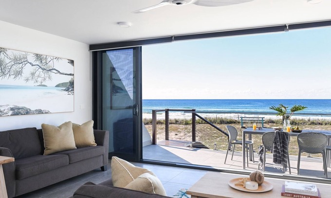 Wooli Casa | Pacific Dawn on the Beach Two