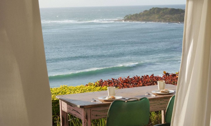 Yamba Villa | Pacific Lodge | Studio