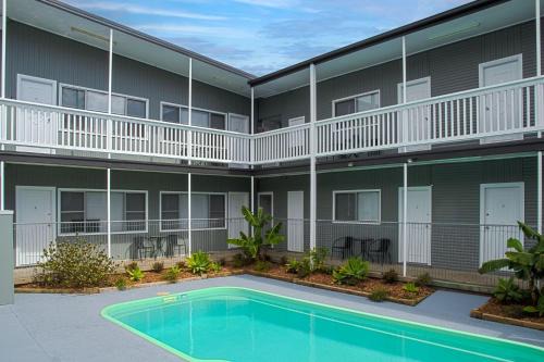 Forster Hotel | Pacific Motel 11