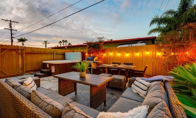North Pacific Beach Casa | Pacific Paradise - Large Patio, Hot Tub, Short Walk to Beach, & Parking